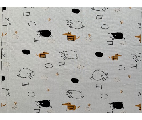 Ovejas y lobos haciendo media "The black sheep"